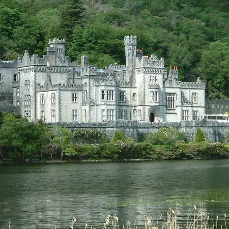 Glenderan Bed & Breakfast 4*